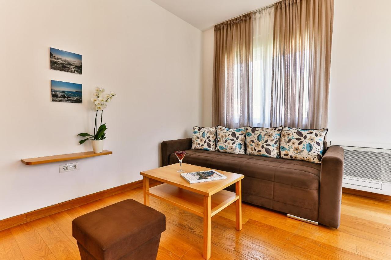 Montesun Apartments Budva Bagian luar foto
